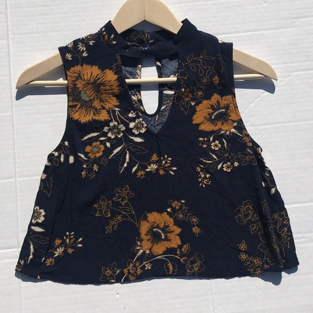 Kendall & Kylie Navy Blue Floral Crop Top